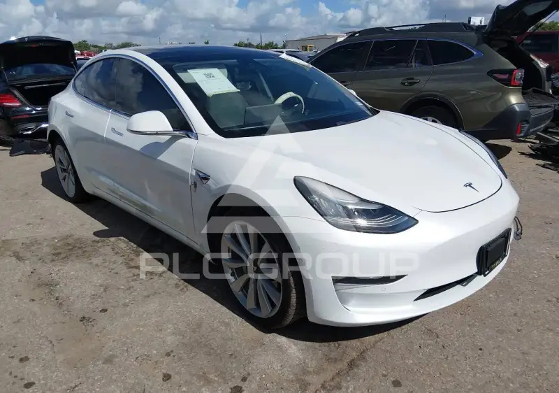 2019 Tesla Model 3 фото