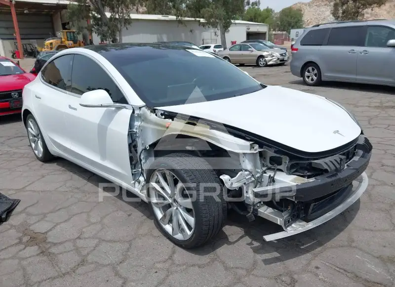 2019 Tesla Model 3 фото