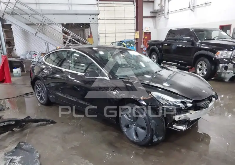 2019 Tesla Model 3 фото
