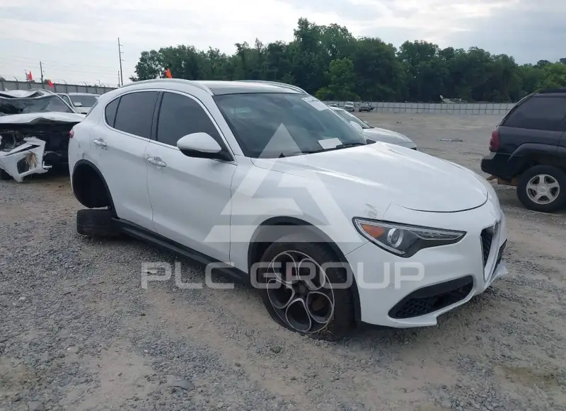 2019 Alfa Romeo Stelvio фото