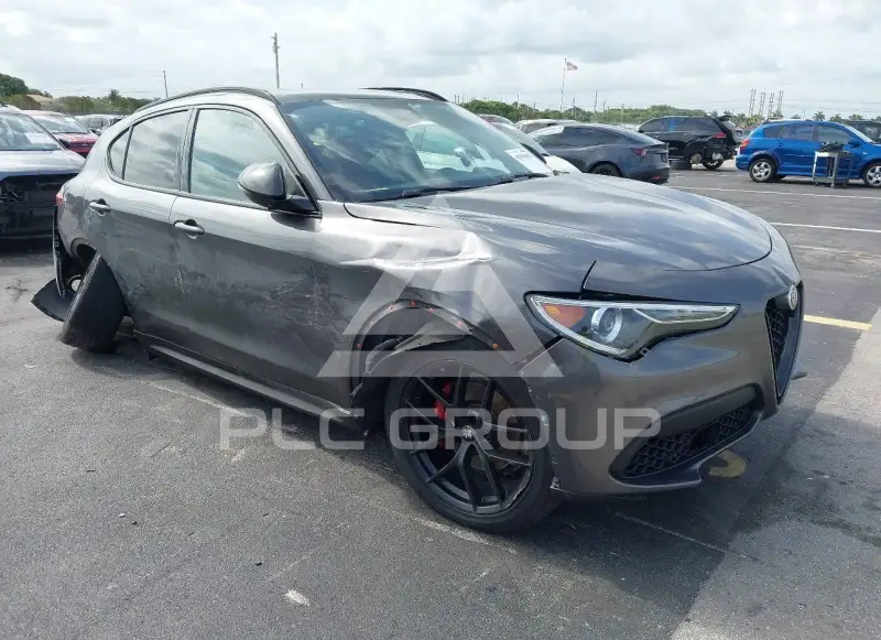 2019 Alfa Romeo Stelvio фото