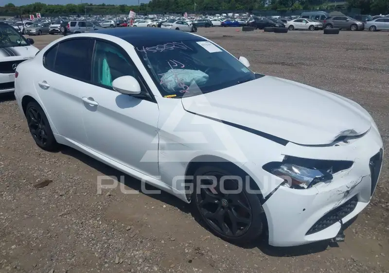 2019 Alfa Romeo Giulia photo