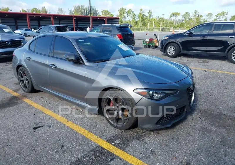 2019 Alfa Romeo Giulia фото
