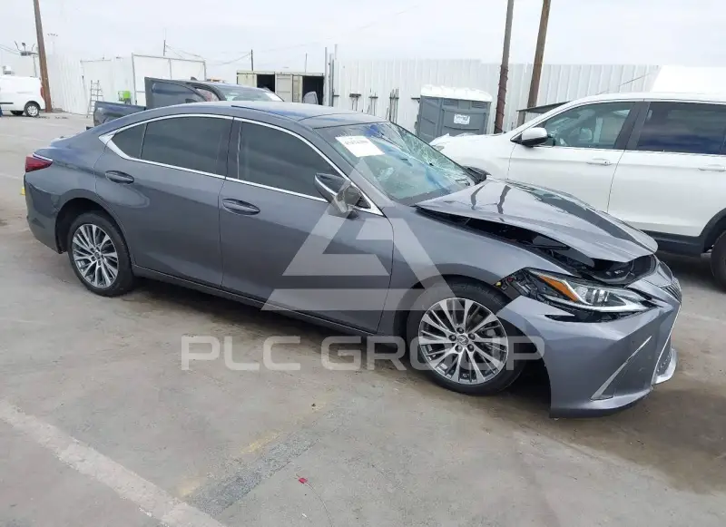 2019 Lexus ES350 photo