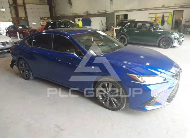 2019 Lexus ES350 photo