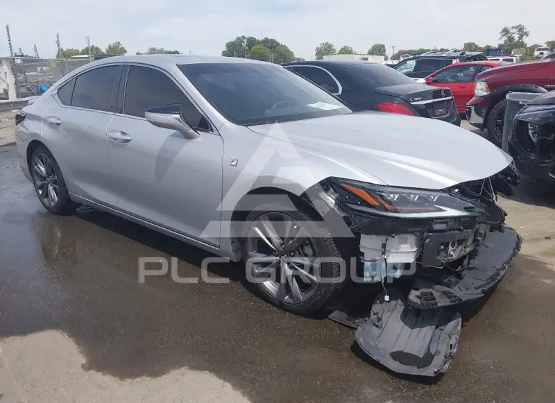 2019 Lexus ES350 photo