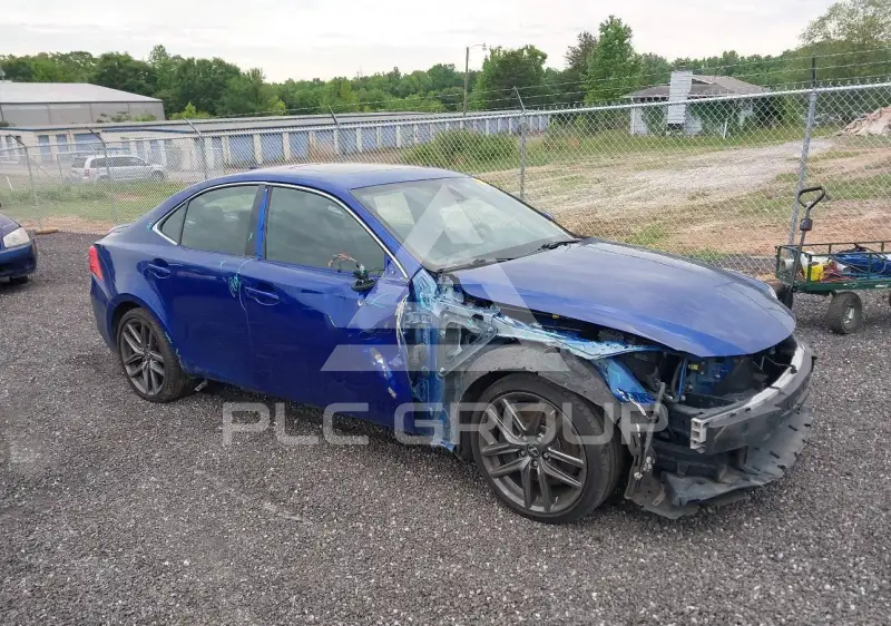 2019 Lexus IS300 фото