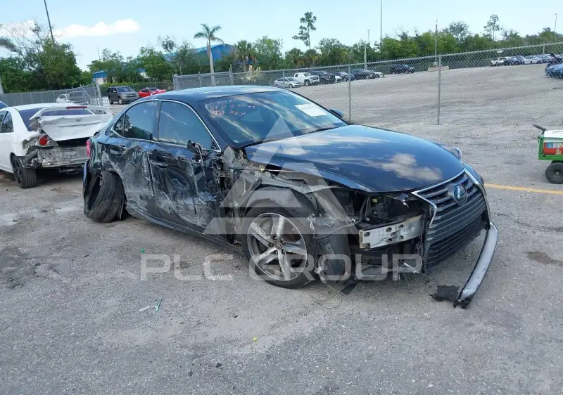 2019 Lexus IS300 photo