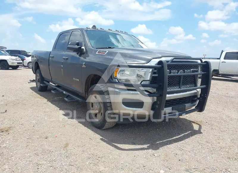 2019 RAM 2500 photo