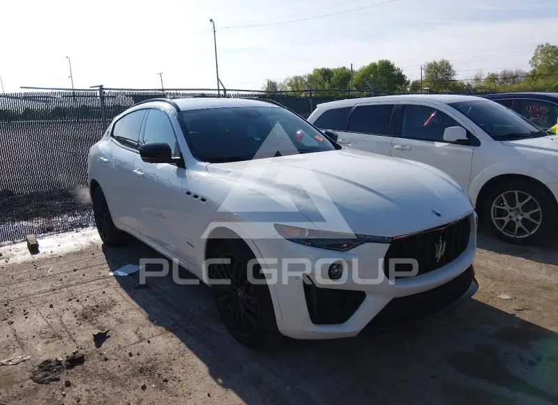2019 Maserati LEVANTE photo
