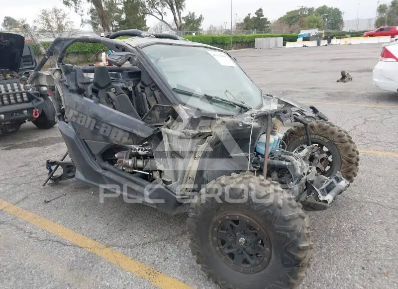 2019 Can-AM MAVERICK фото