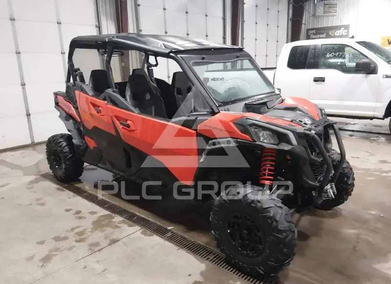 2019 Can-AM MAVERICK photo