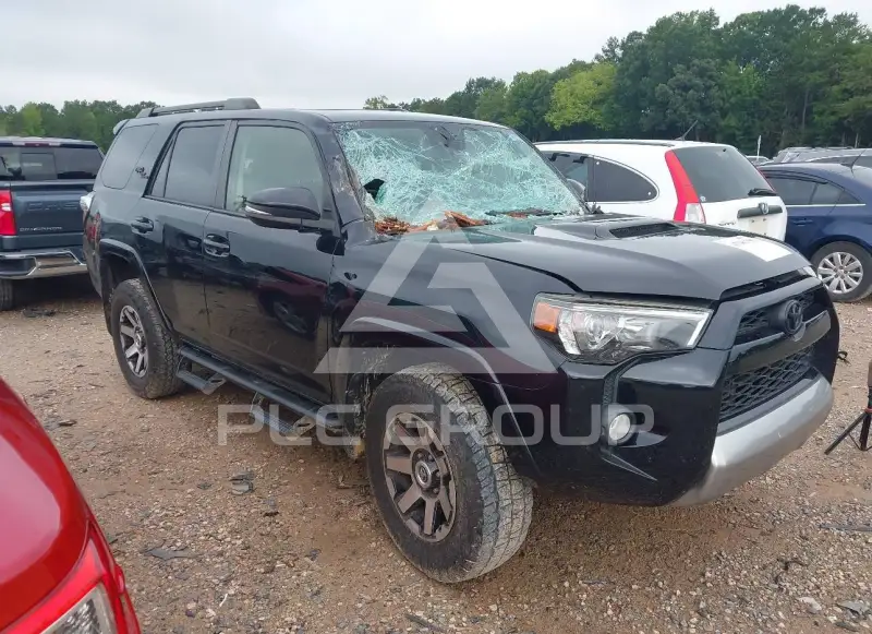 2019 Toyota 4 RUNNER фото
