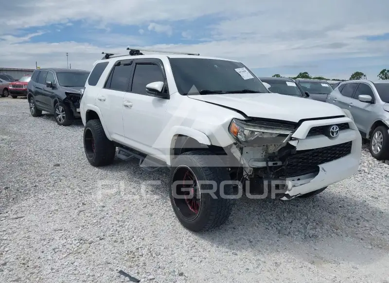 2019 Toyota 4 RUNNER фото