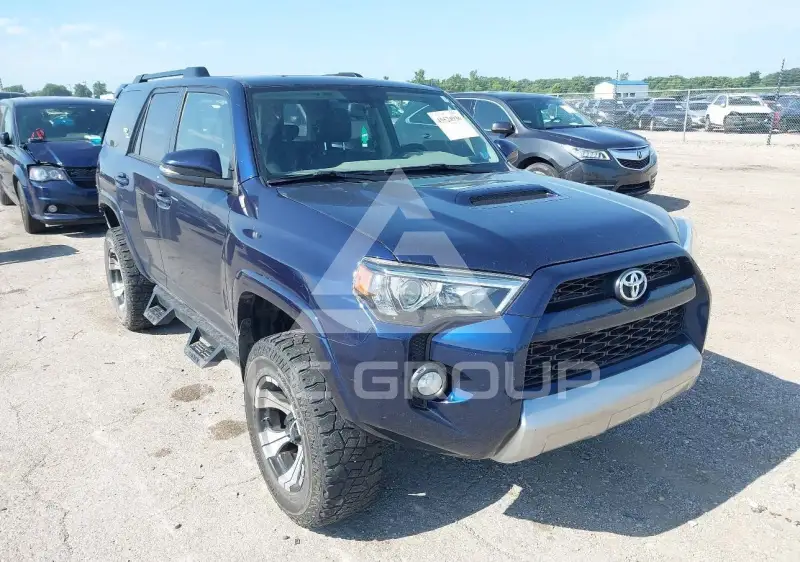 2019 Toyota 4 RUNNER фото