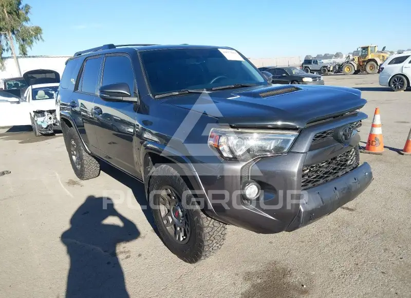 2019 Toyota 4 RUNNER photo