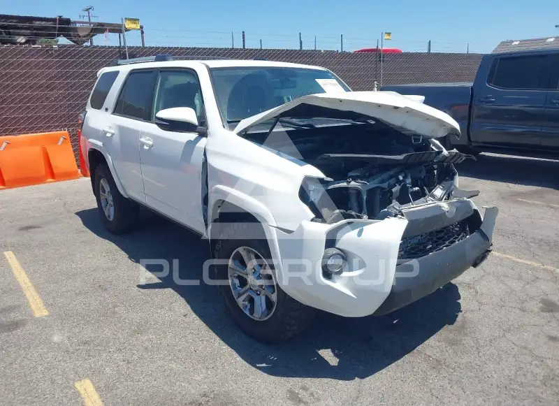 2019 Toyota 4 RUNNER photo