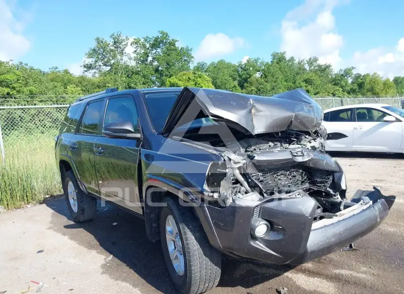 2019 Toyota 4 RUNNER фото