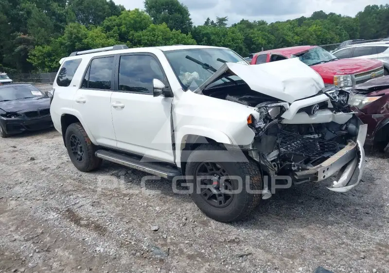 2019 Toyota 4 RUNNER photo