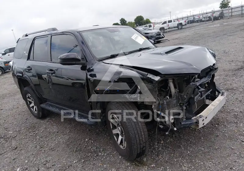 2019 Toyota 4 RUNNER фото