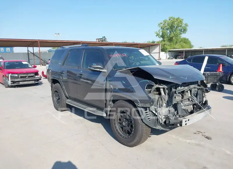 2019 Toyota 4 RUNNER фото