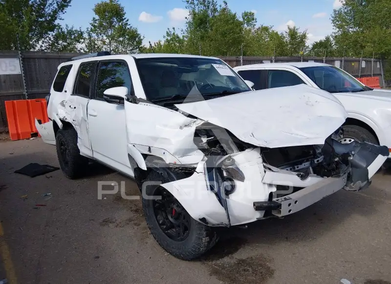 2019 Toyota 4 RUNNER фото