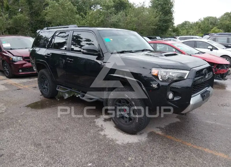 2019 Toyota 4 RUNNER photo