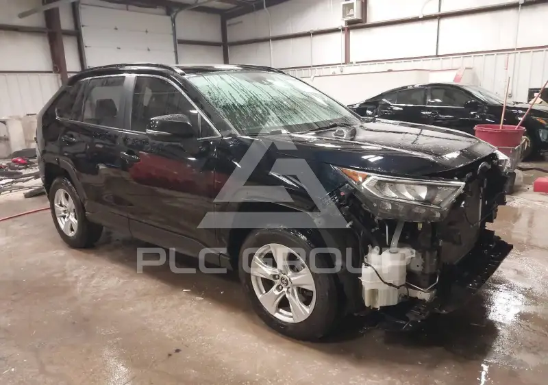 2019 Toyota RAV4 фото