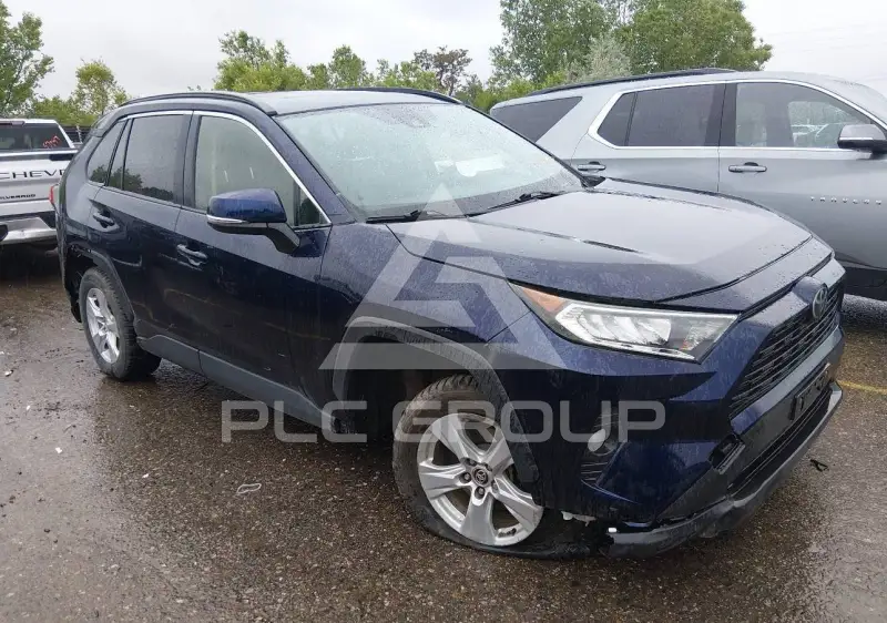 2019 Toyota RAV4 фото