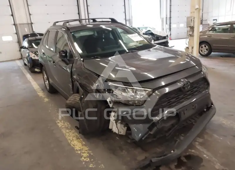 2019 Toyota RAV4 фото