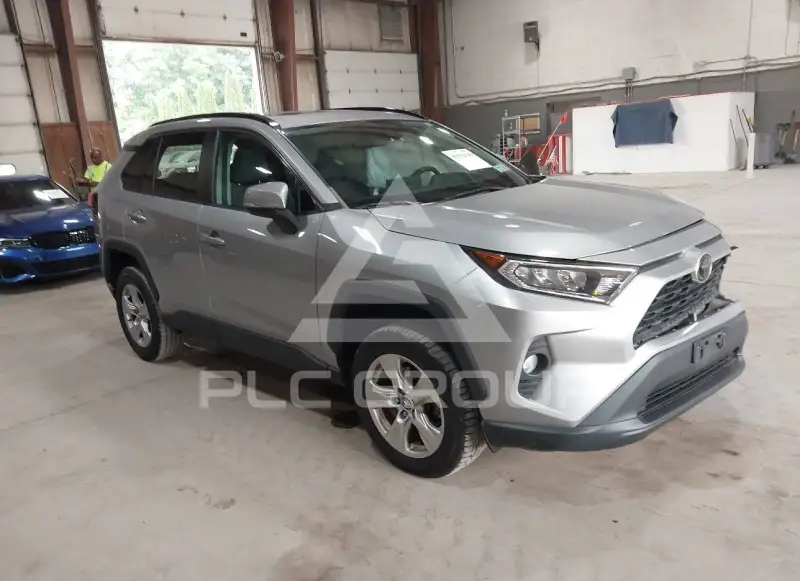 2019 Toyota RAV4 фото