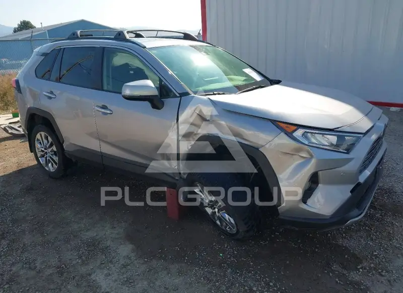 2019 Toyota RAV4 photo