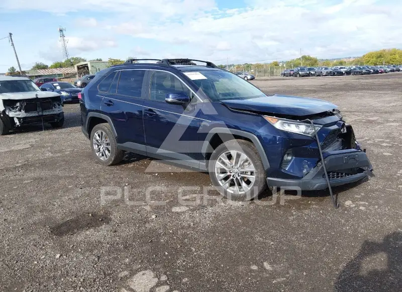 2019 Toyota RAV4 фото