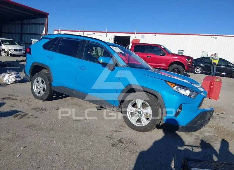 2019 Toyota RAV4 фото