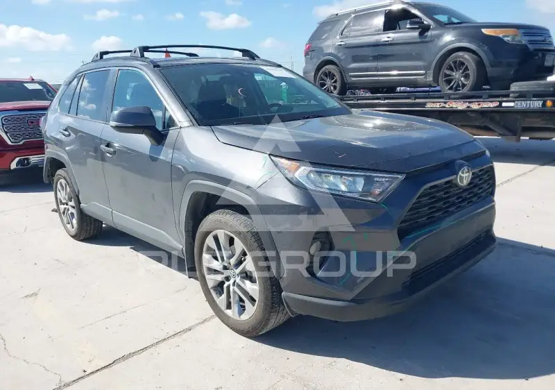 2019 Toyota RAV4 фото