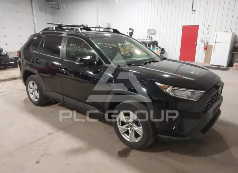 2019 Toyota RAV4 фото
