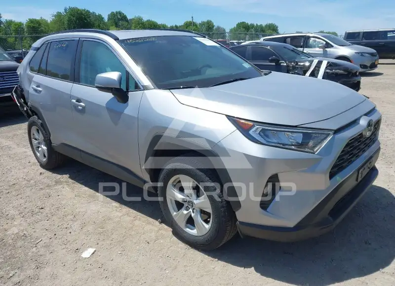 2019 Toyota RAV4 фото