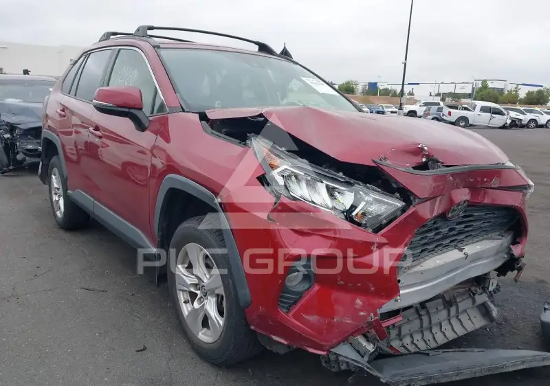 2019 Toyota RAV4 фото