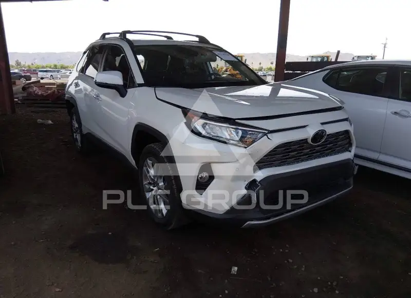 2019 Toyota RAV4 фото