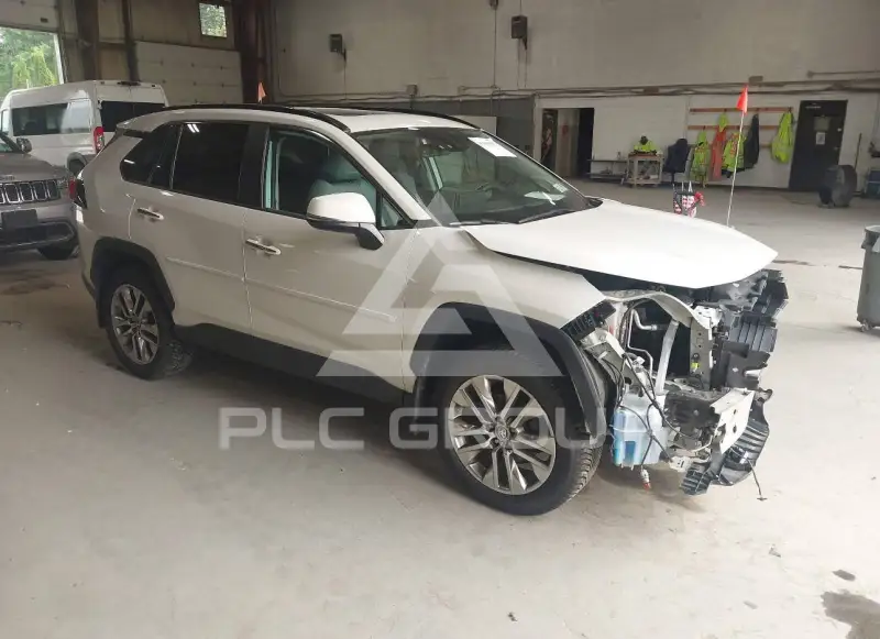 2019 Toyota RAV4 фото