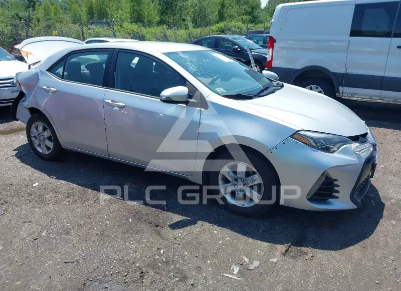 2019 Toyota COROLLA фото
