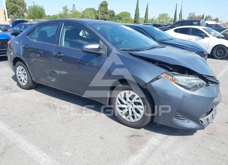 2019 Toyota COROLLA фото