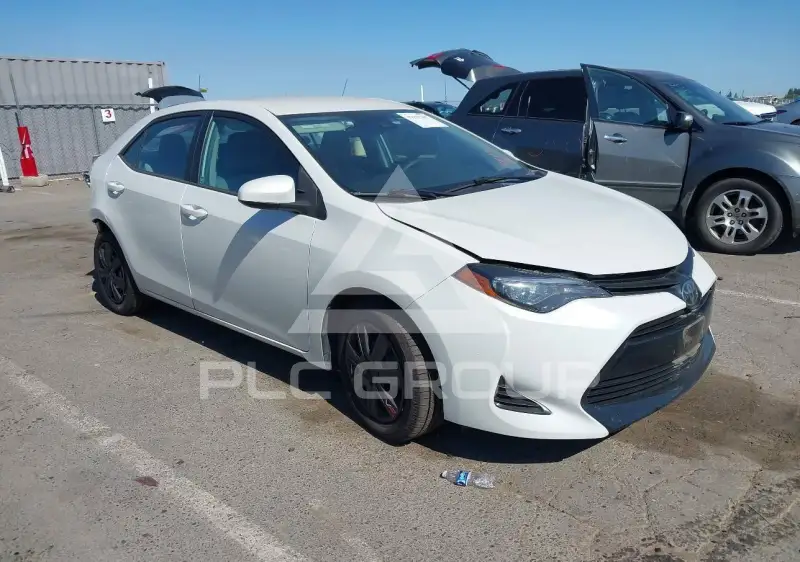 2019 Toyota COROLLA фото