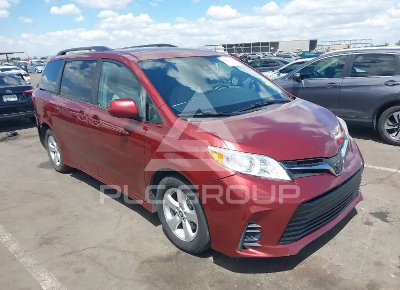 2019 Toyota SIENNA photo