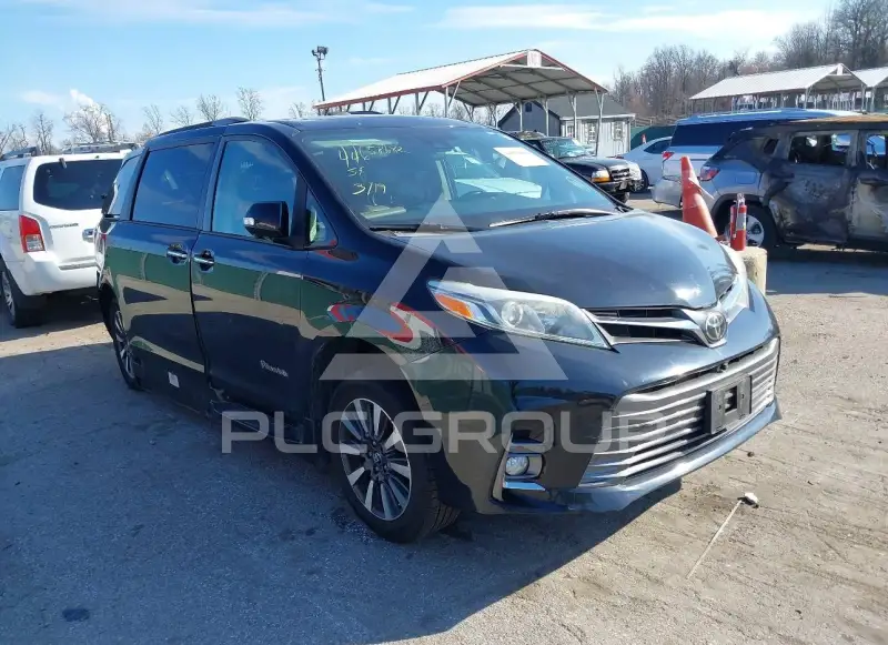 2019 Toyota SIENNA photo