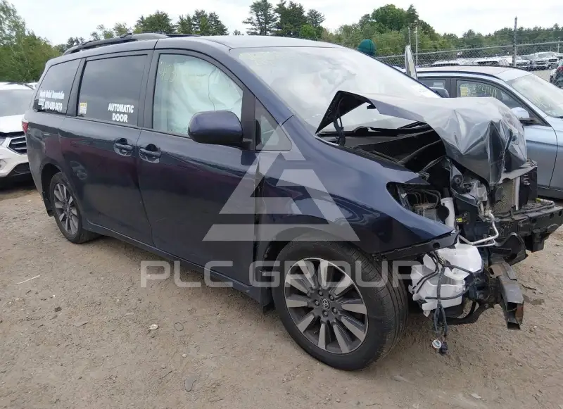 2019 Toyota SIENNA photo