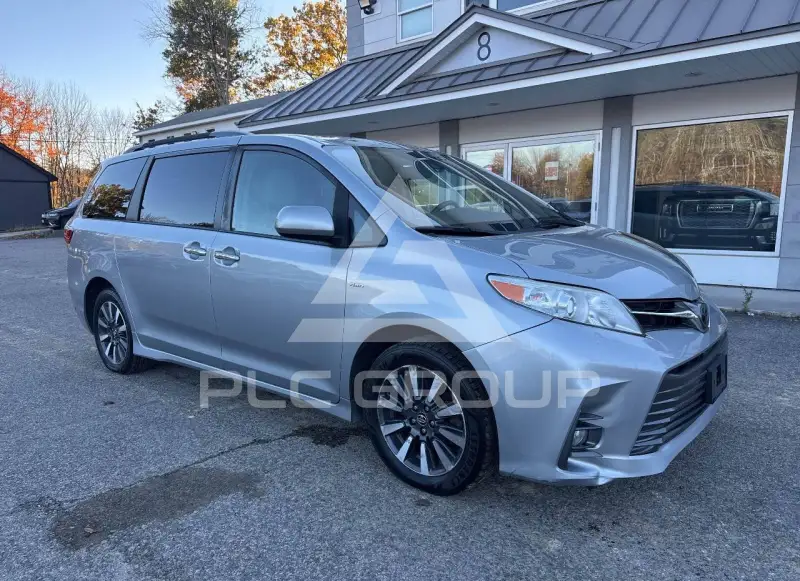 2019 Toyota SIENNA фото