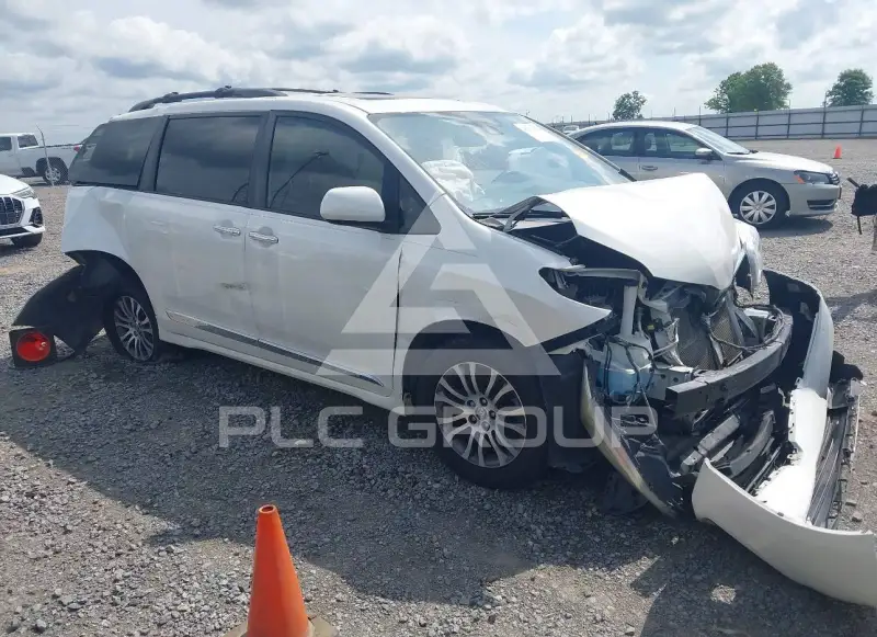 2019 Toyota SIENNA фото