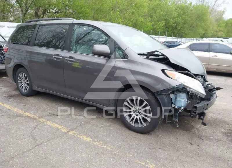 2019 Toyota SIENNA photo