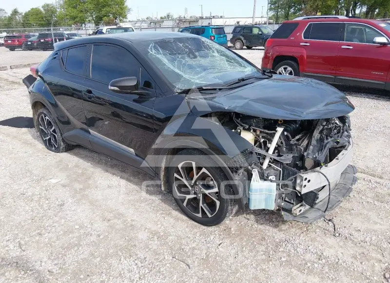 2019 Toyota C-HR фото